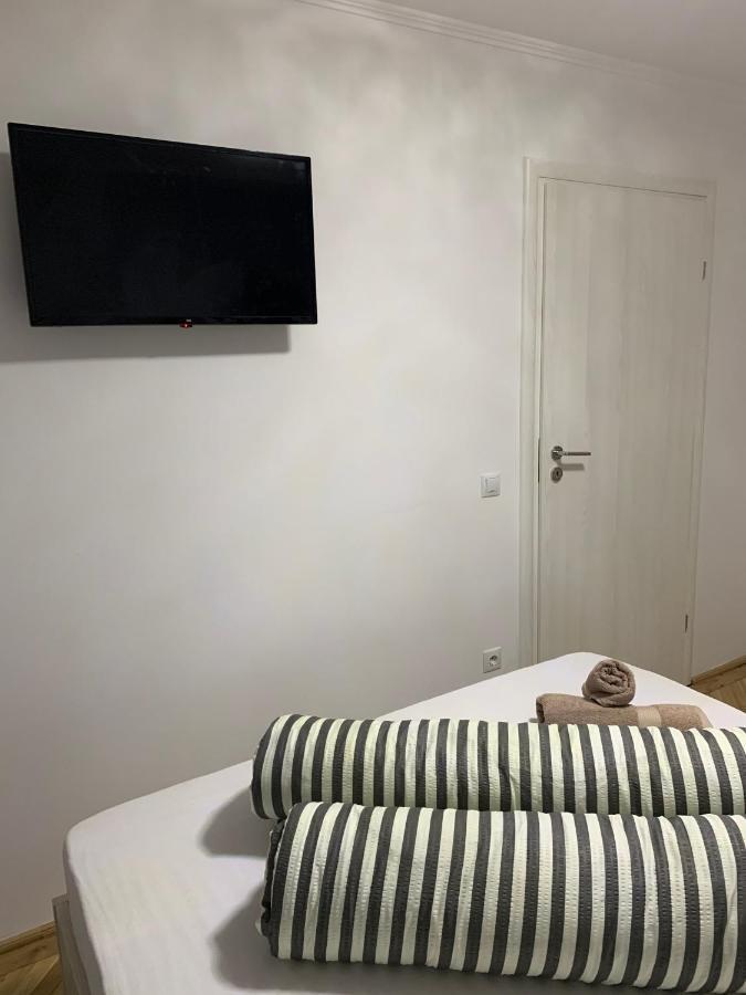 Holiday Apartment Sibiu Exterior photo